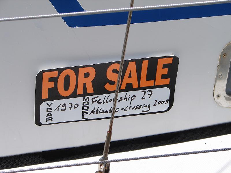 10b_07_06 001.jpg - ... und hänge ein "For Sale" Schild an Mavericks Aufbau. Zu verkaufen: "Schiff mit Erfahrung"